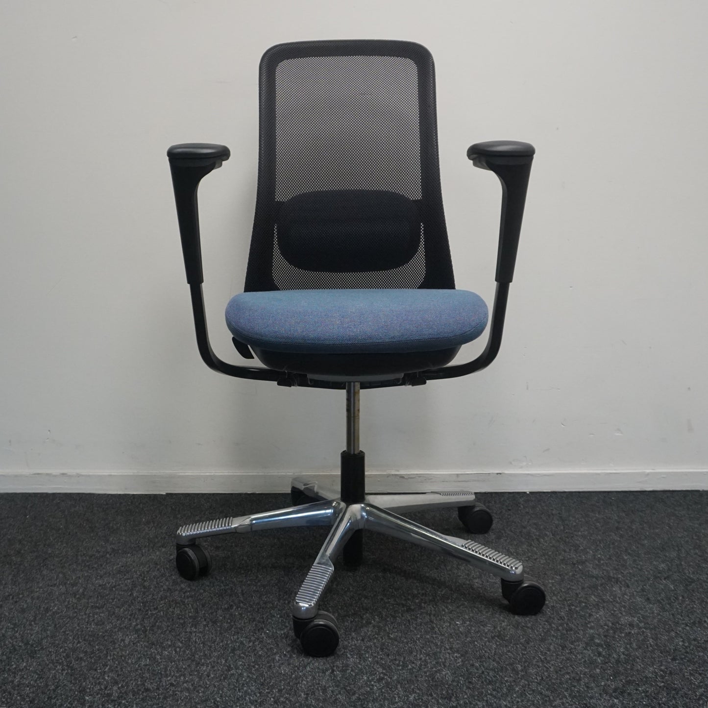 HÅG SoFi Mesh 7500 Bureaustoel | Blauw / Zwart