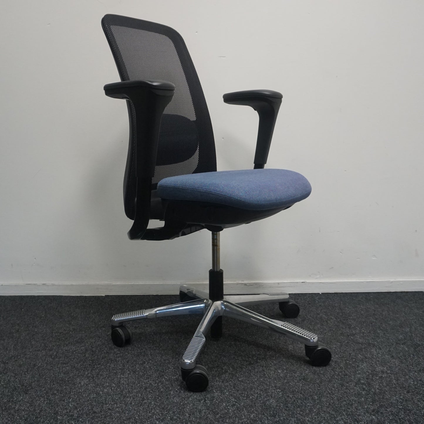HÅG SoFi Mesh 7500 Bureaustoel | Blauw / Zwart