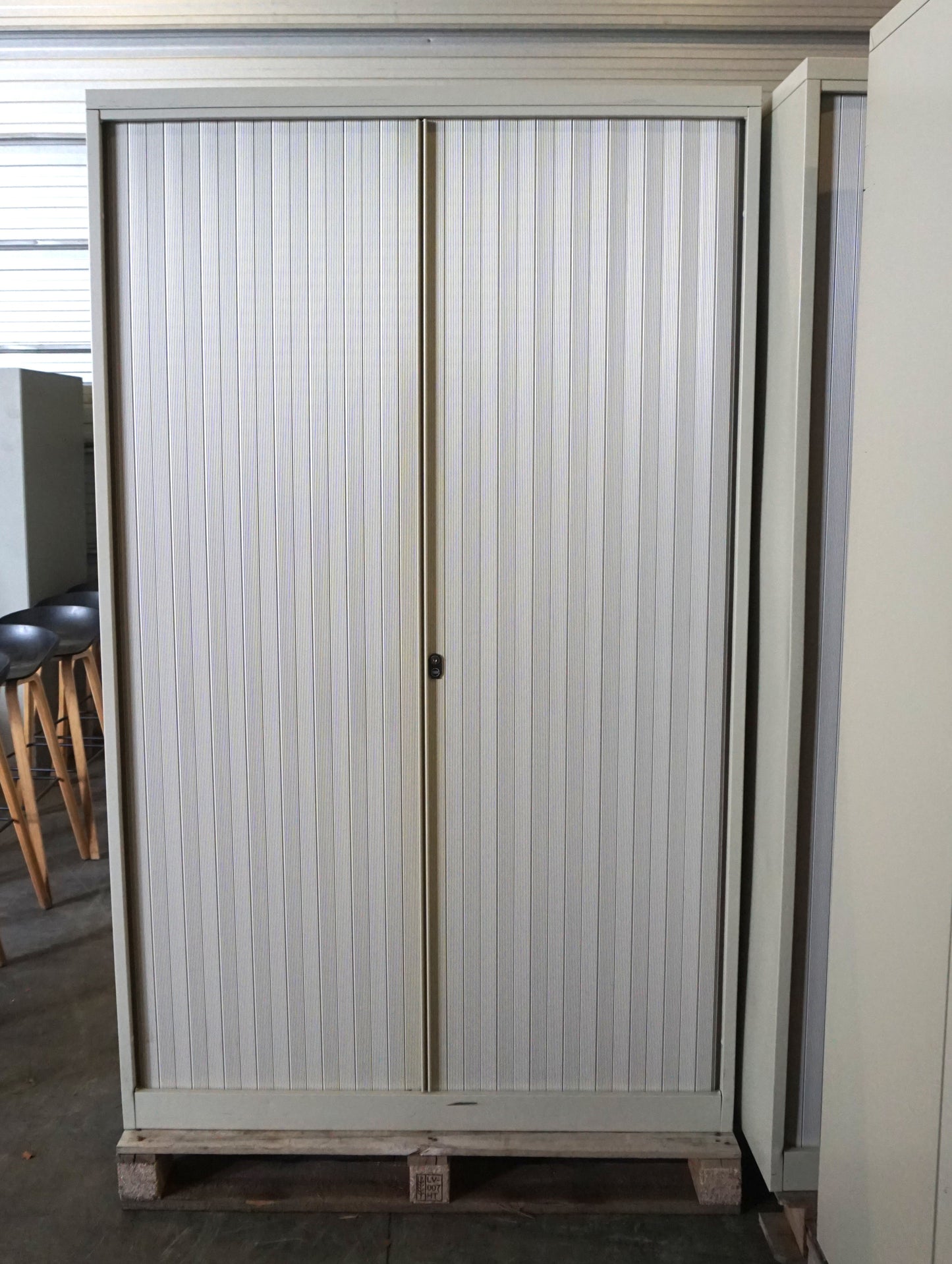 Drentea Roldeurkast | Archiefkast | 197 x 120 x 45 cm | Creme Wit