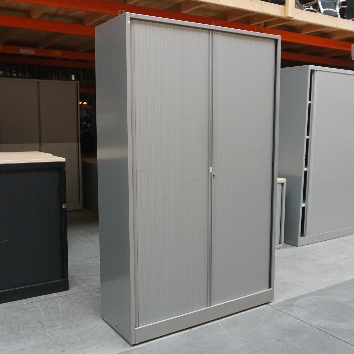 Ahrend Roldeurkast | Archiefkast | 195 x 120 x 45 cm | Zilvergrijs