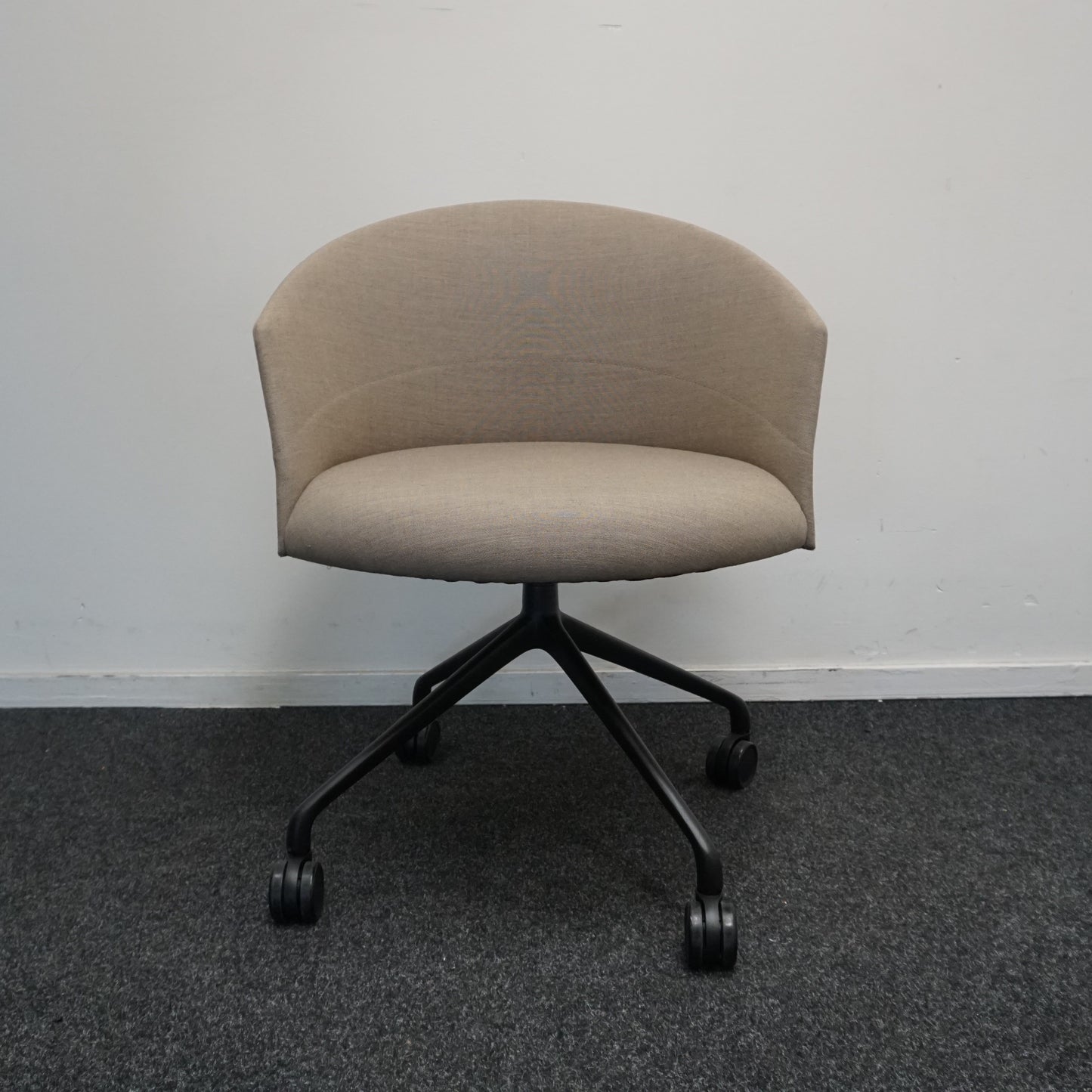 Viccarbe Copa Chair Design Stoel | Bruin | Verrijdbaar