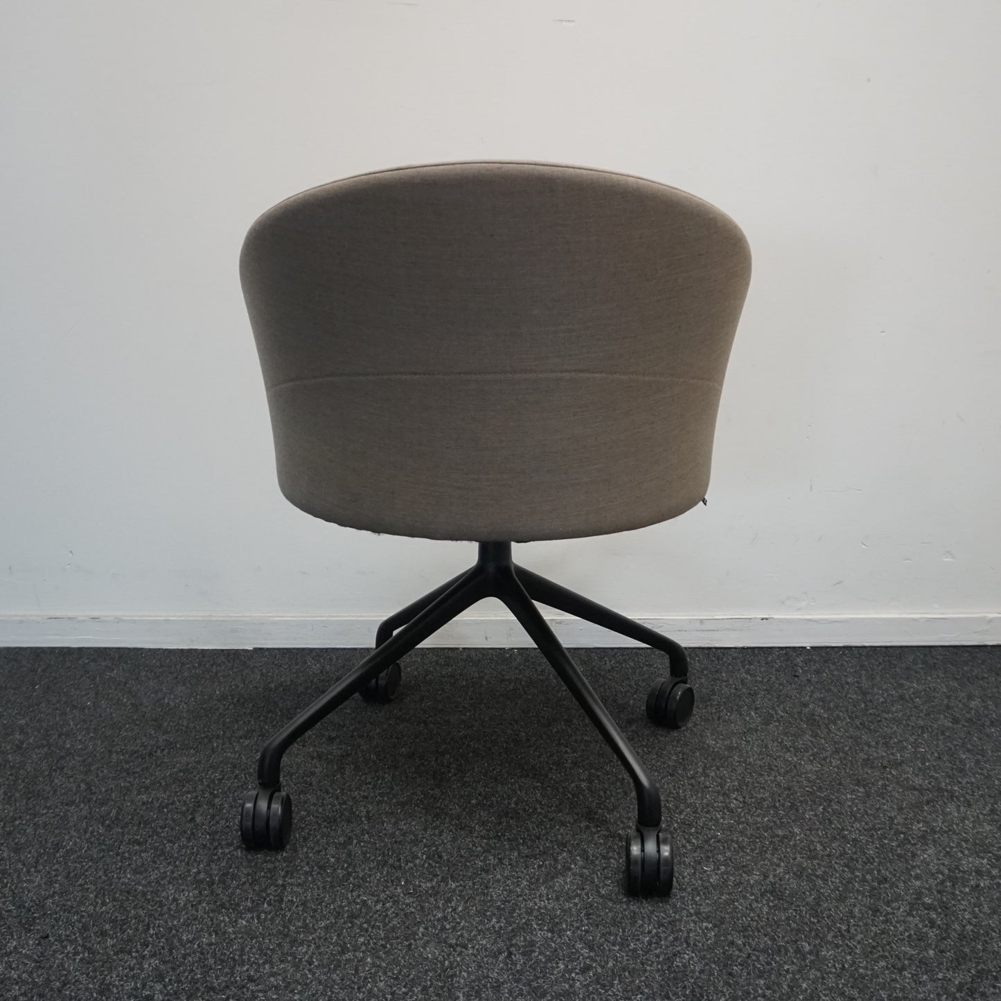 Viccarbe Copa Chair Design Stoel | Bruin | Verrijdbaar