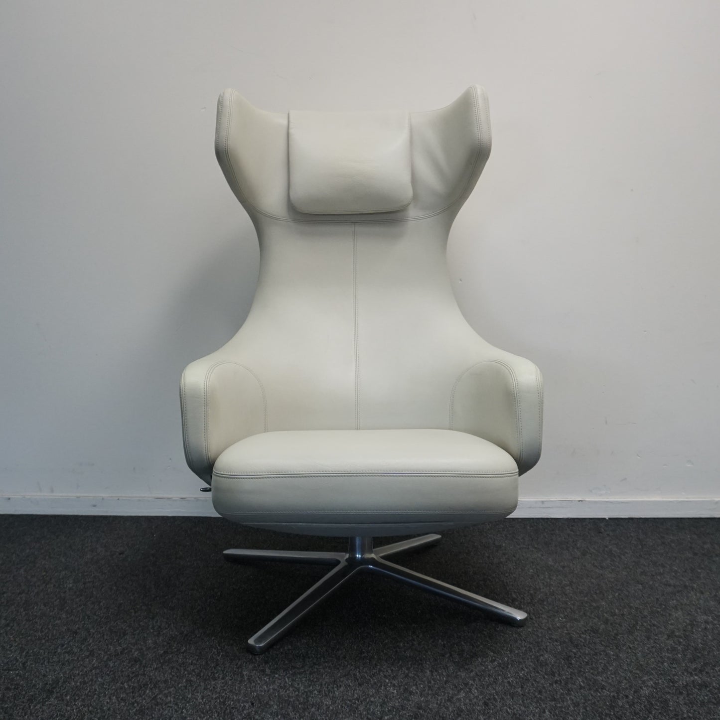 Vitra Grand Repos Design Fauteuil | Creme Wit Leer