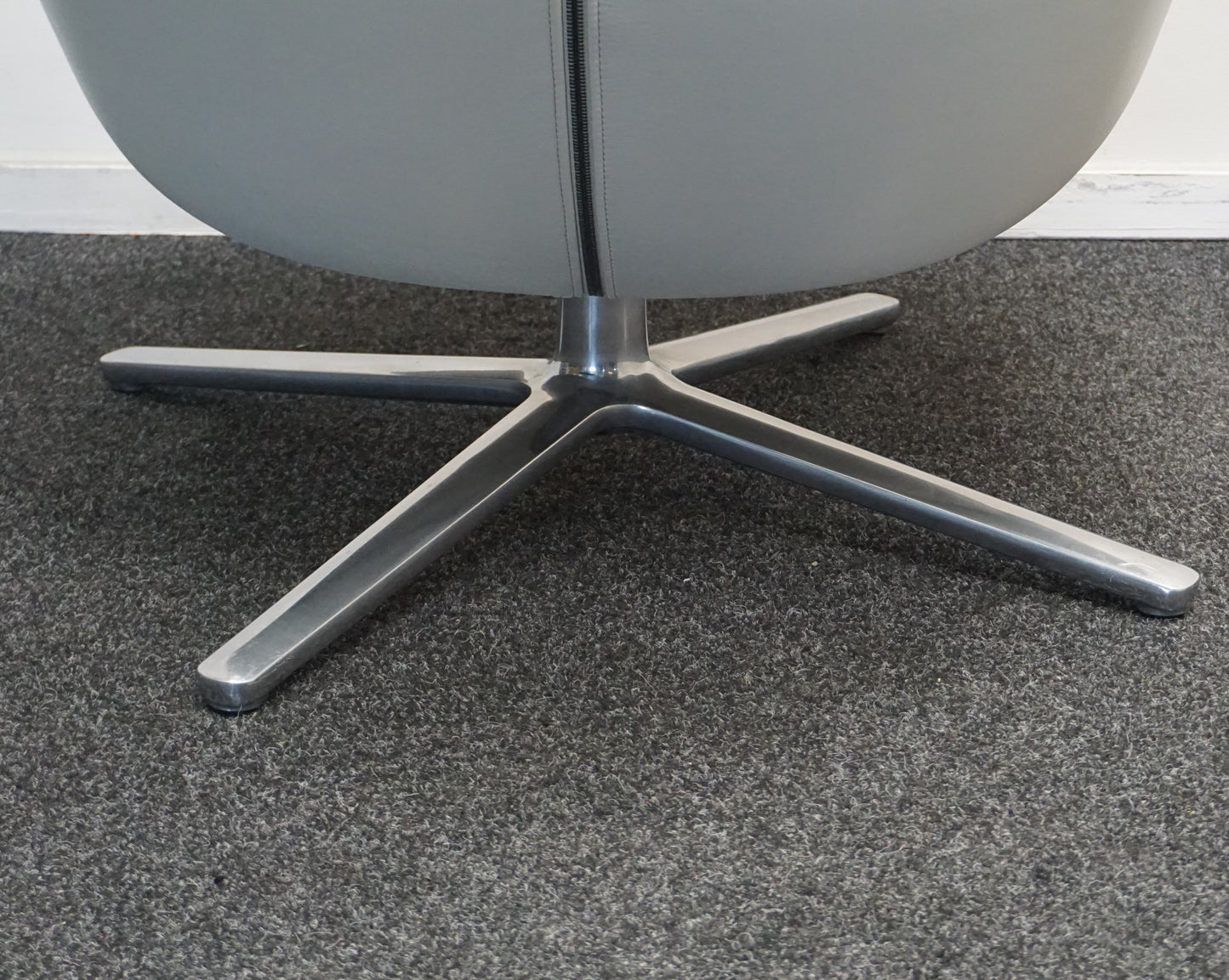 Vitra Grand Repos Design Fauteuil | Creme Wit Leer