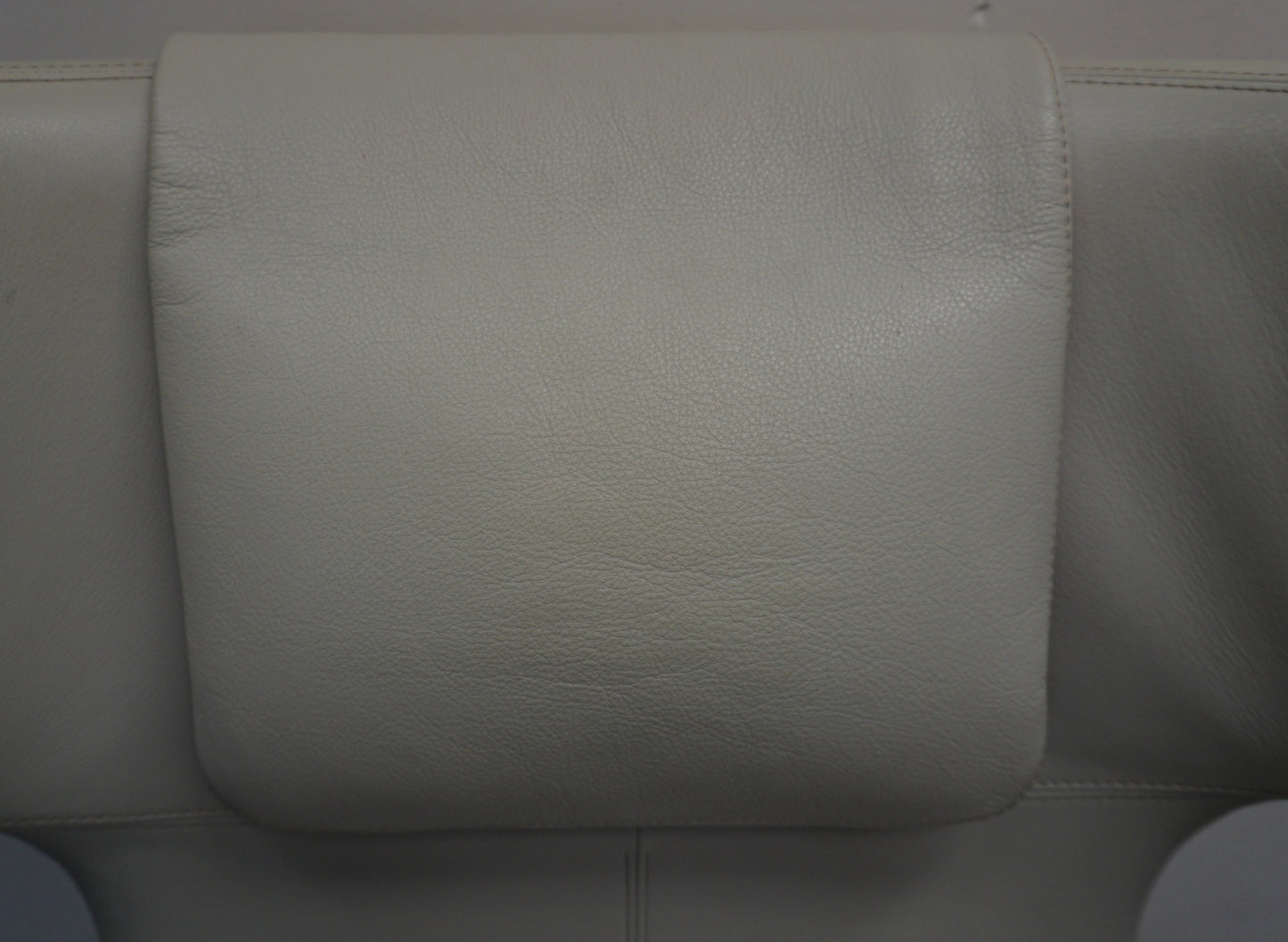Vitra Grand Repos Design Fauteuil | Creme Wit Leer