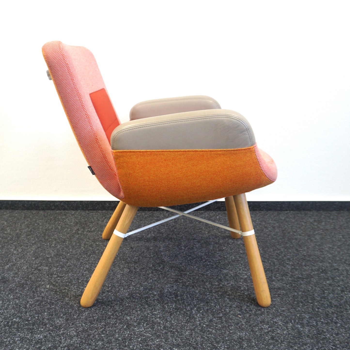 Vitra East River Design Fauteuil | Rood