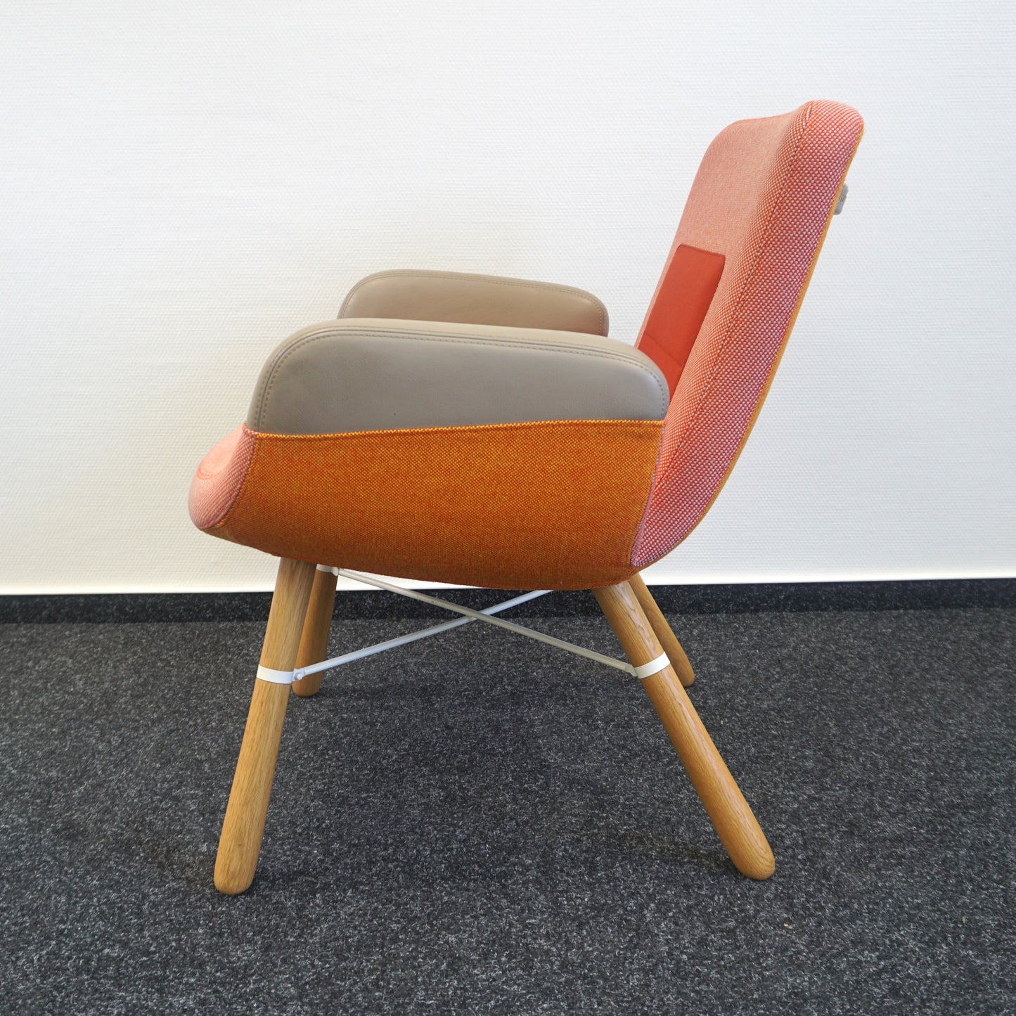 Vitra East River Design Fauteuil | Rood