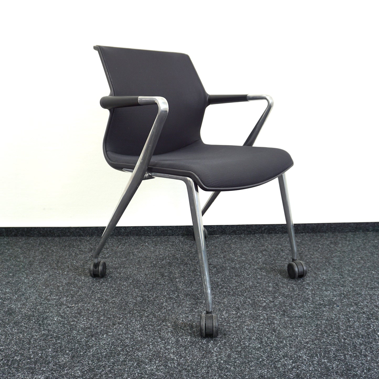 Vitra Unix Vergaderstoel | Conferentiestoel | Zwart | Verrijdbaar