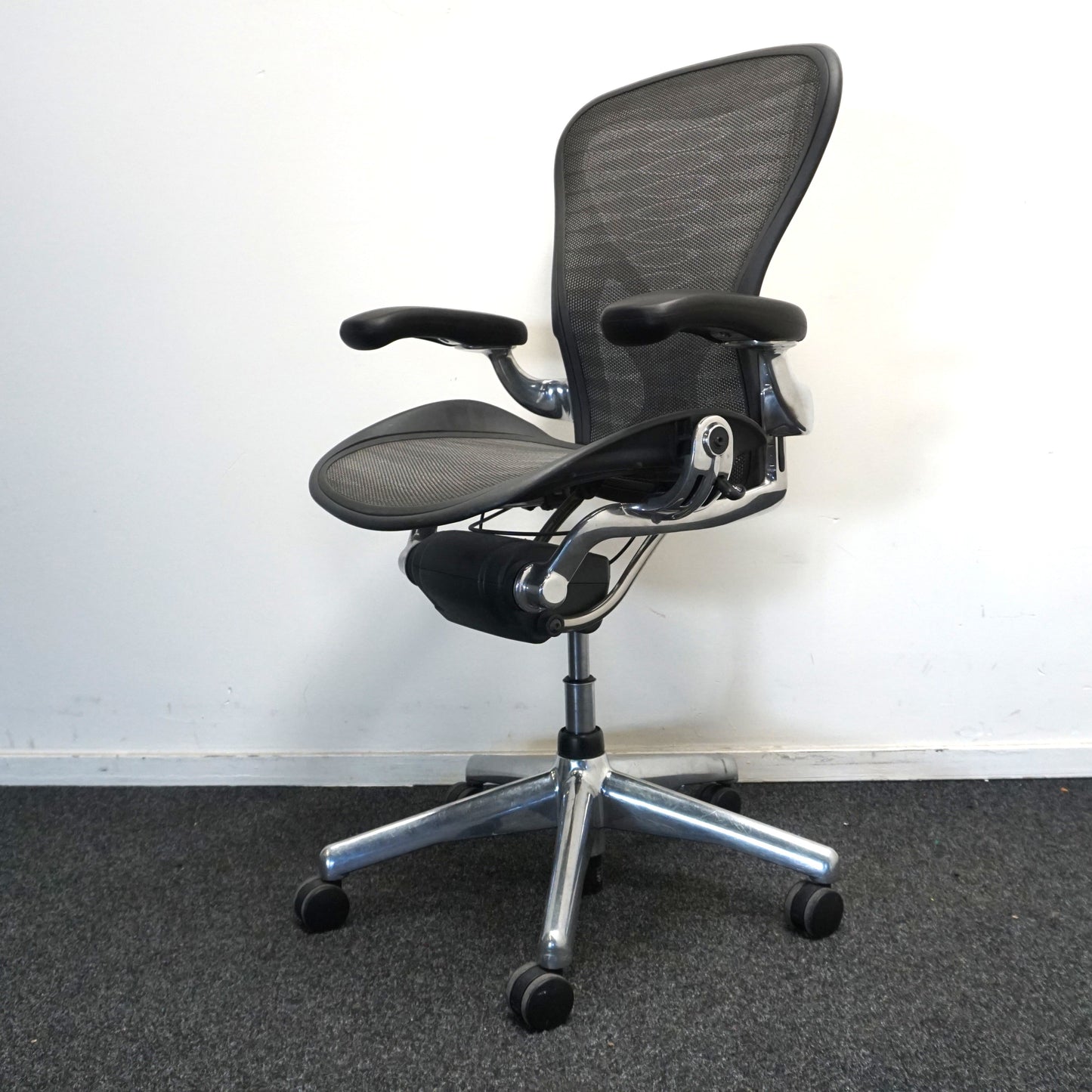Herman Miller Aeron type B Bureaustoel | Ergonomisch | Grafiet / Chroom