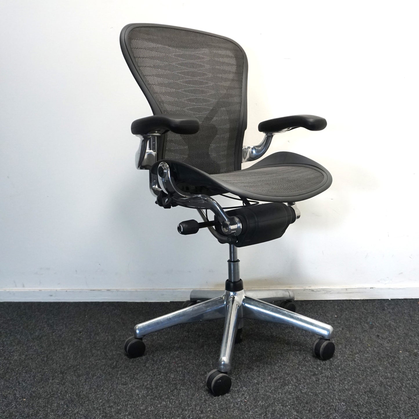 Herman Miller Aeron type B Bureaustoel | Ergonomisch | Grafiet / Chroom