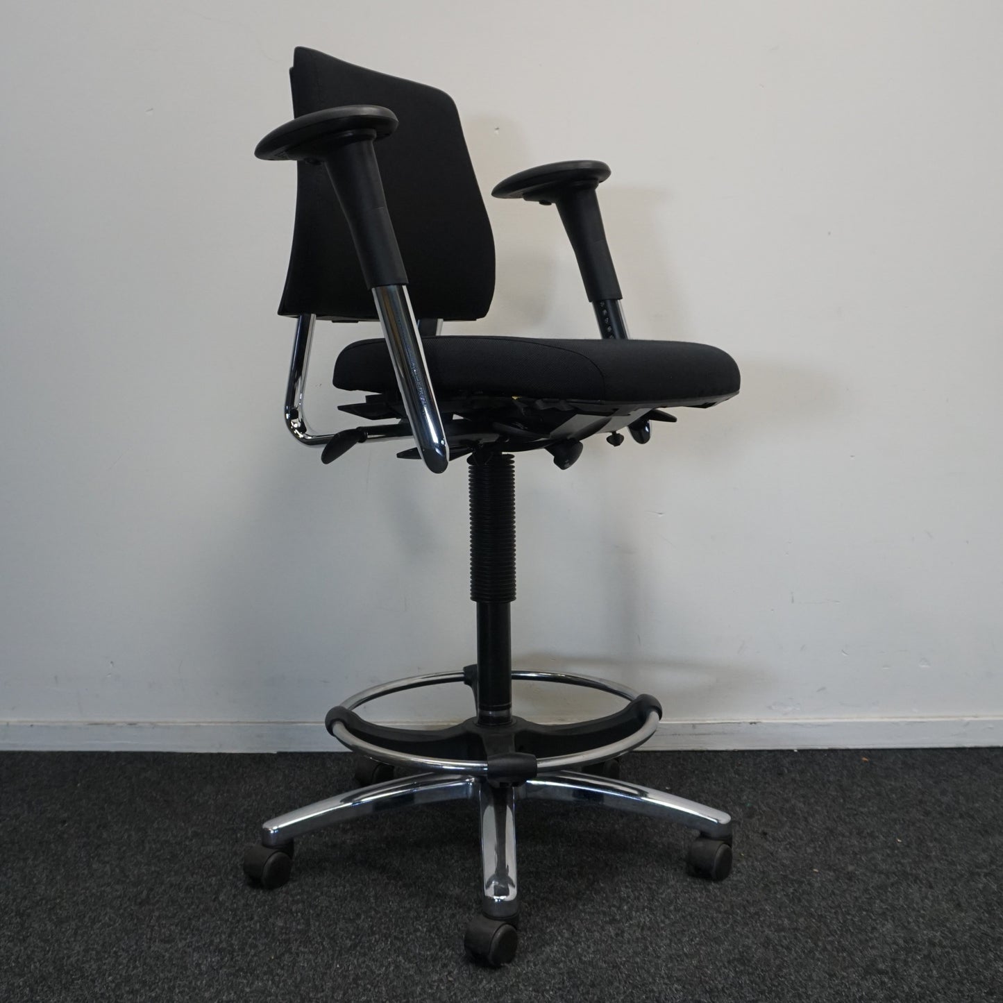 BMA Axia Baliestoel | Zwart | Nieuwe Stof | 4D-Pads