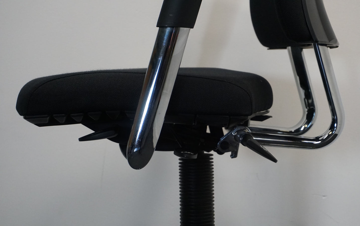 BMA Axia Baliestoel | Zwart | Nieuwe Stof | 4D-Pads