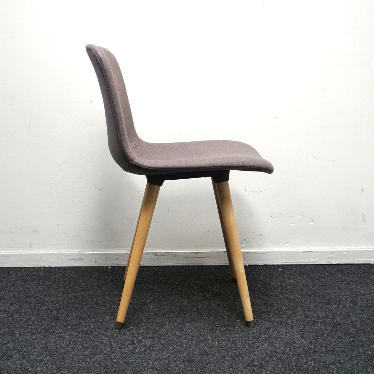 Lammhults Grade Design Stoel | Taupe | Stof