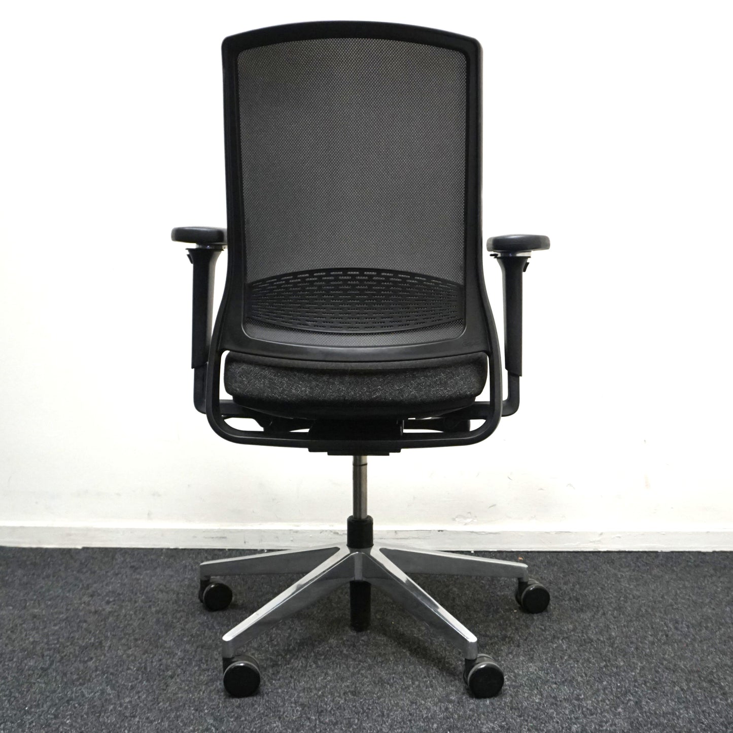 Gispen Zinn Bureaustoel | Ergonomisch | Donkergrijs / Chroom