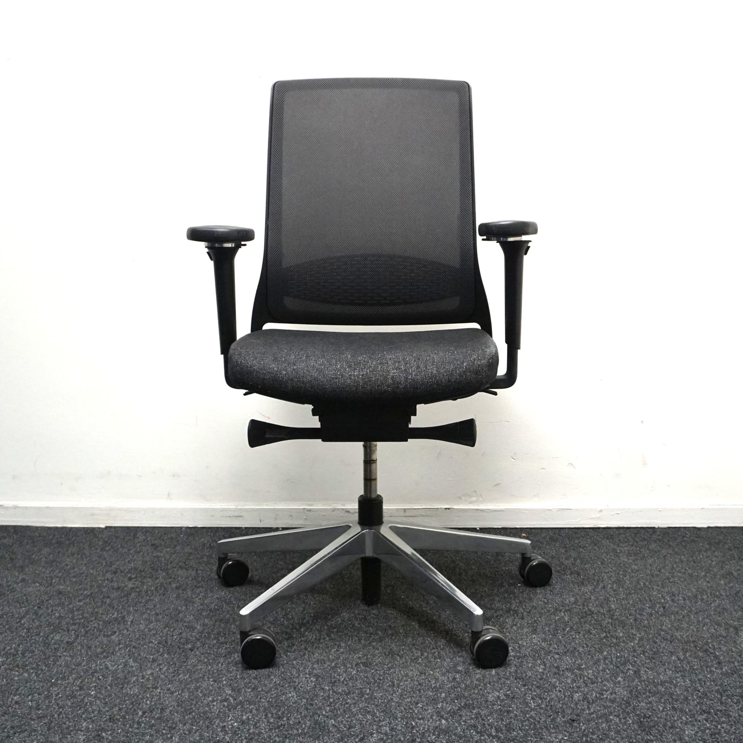 Gispen Zinn Bureaustoel | Ergonomisch | Donkergrijs / Chroom