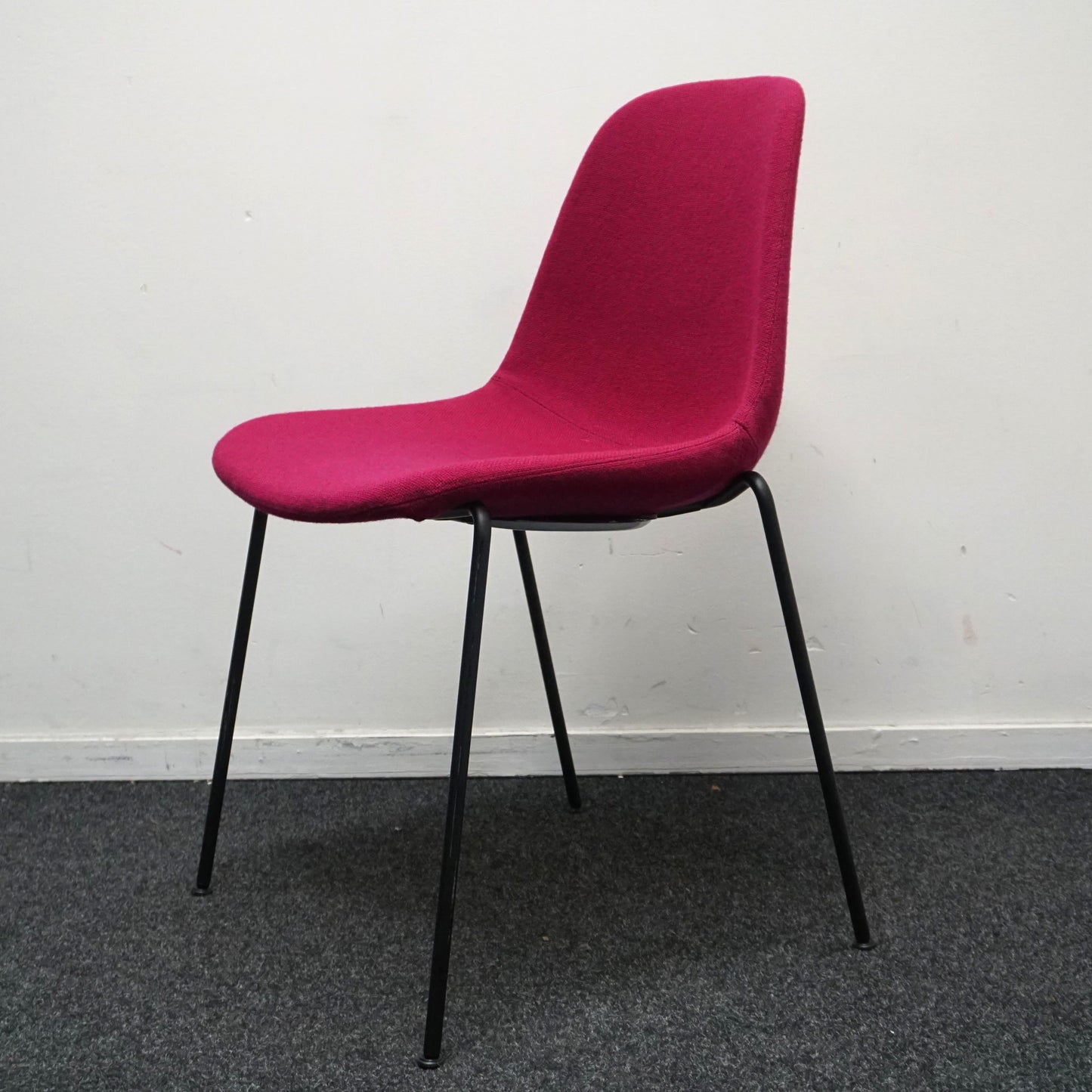 Crassevig Pola Light R/4L Design Stoel | Fuchsia | Stof