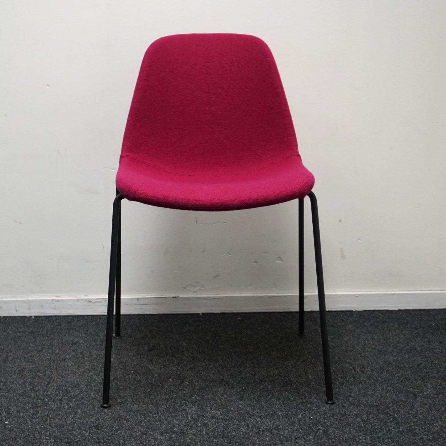 Crassevig Pola Light R/4L Design Stoel | Fuchsia | Stof