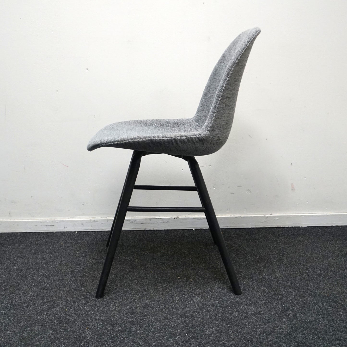 Zuiver Albert Kuip Soft Design Stoel | Lichtgrijze Stof
