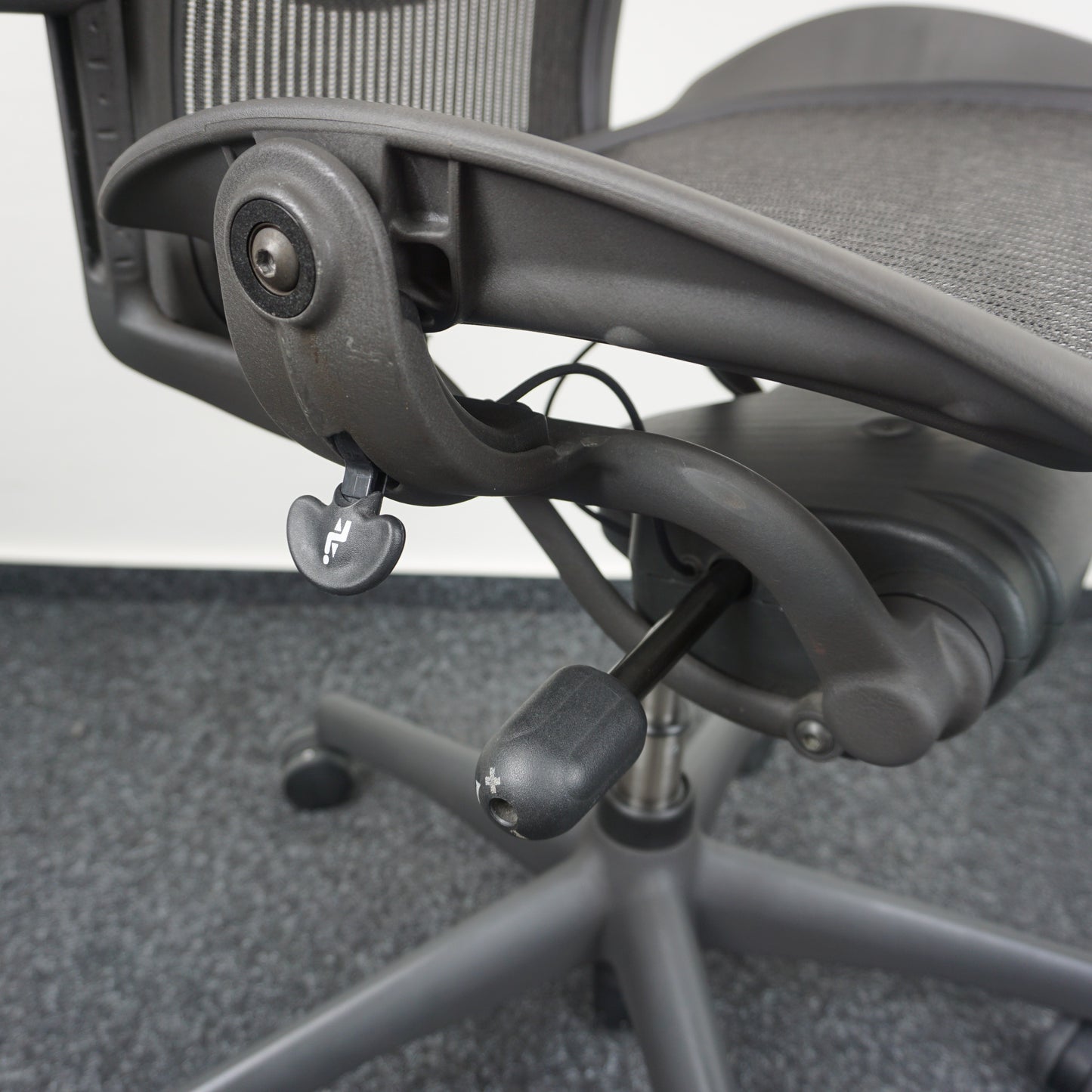Herman Miller Aeron type B Bureaustoel | Ergonomisch | Antraciet