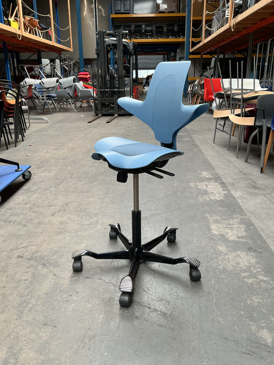 HAG Capisco 8010 Puls Bureaustoel | Zithoogte 47-66 cm | Lichtblauw