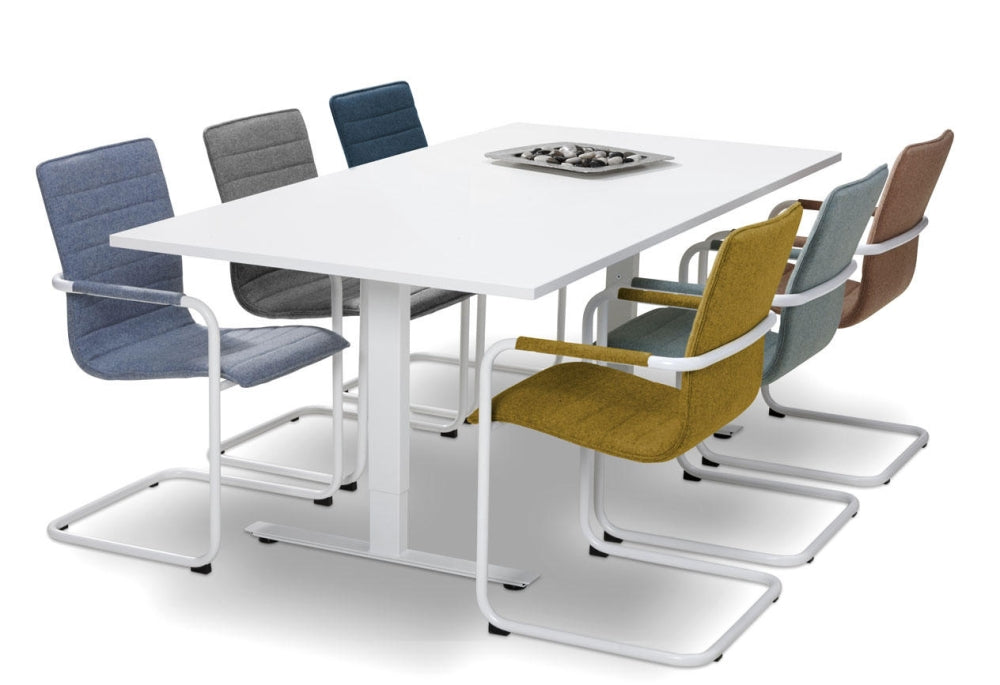 Design Vergaderstoel type 04 | Leverbaar in Diverse Kleuren