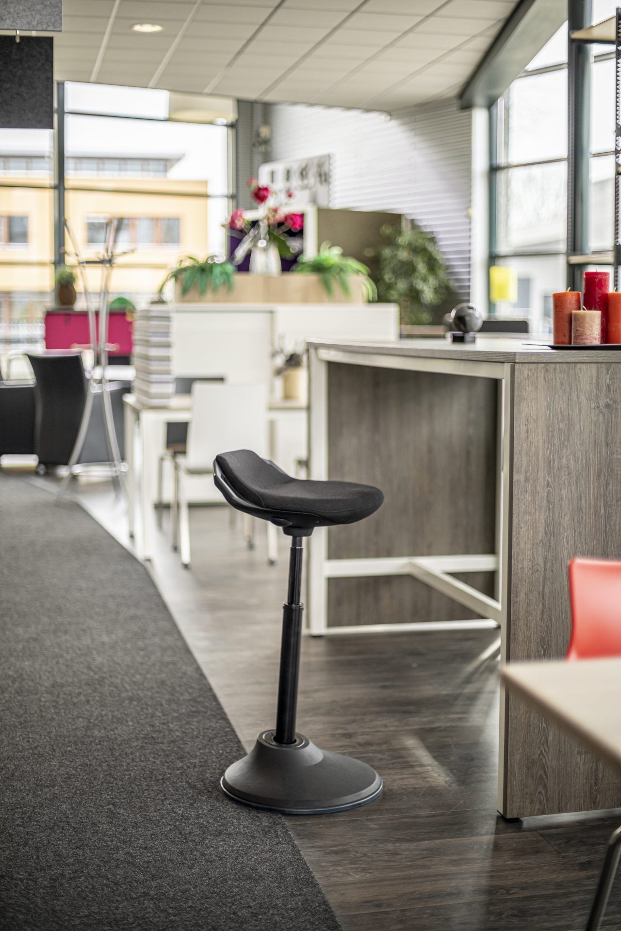 Stahulp type ST200 | S Serie | Zit-Sta Kruk | Zwart
