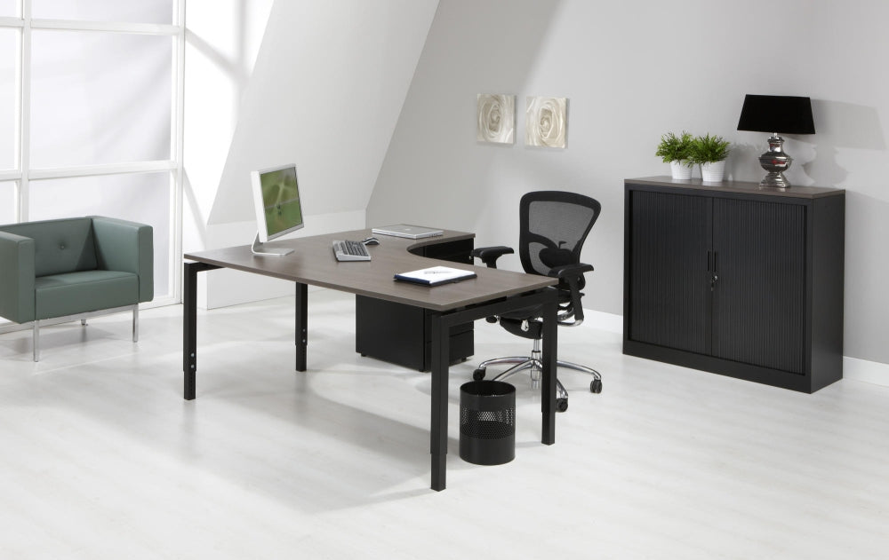 Wingbureau Q-Bic | Hoogte Verstelbaar | 62 - 85 cm | Leverbaar in Diverse Kleuren en Afmetingen