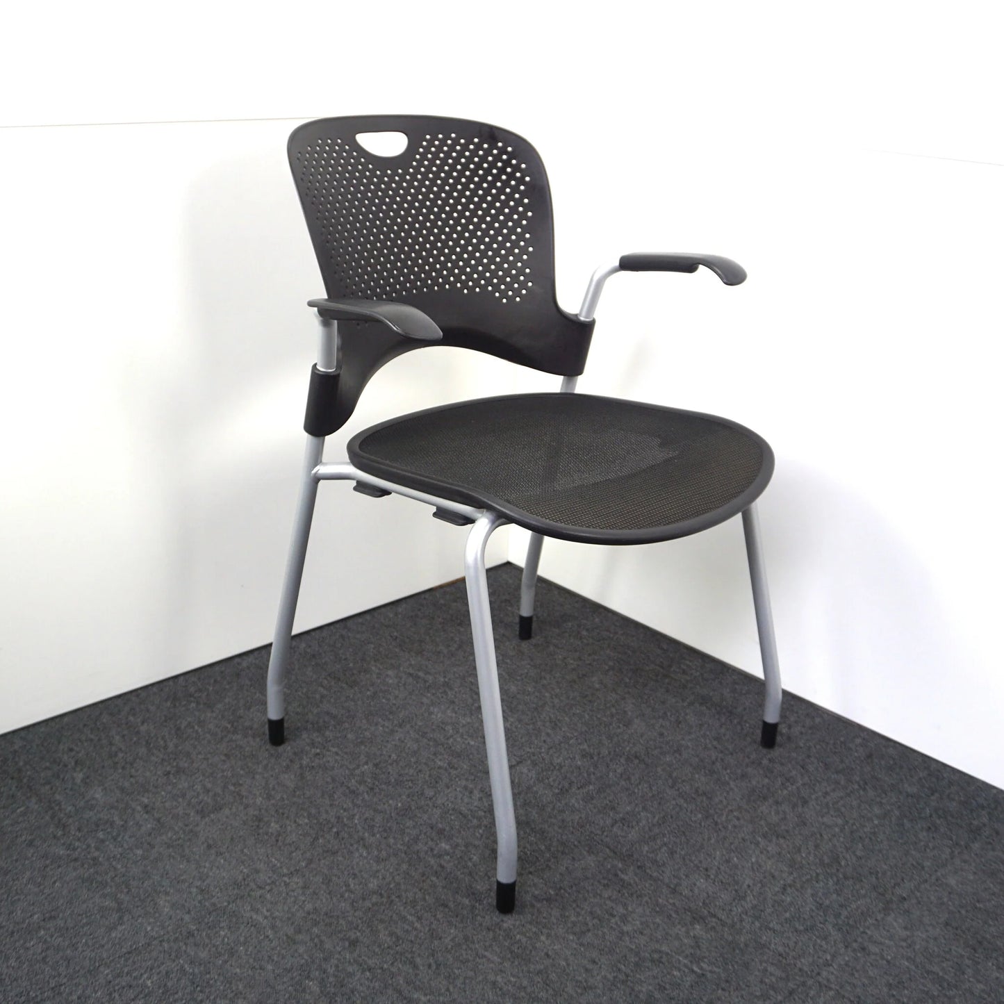 Herman Miller Caper Design Vergaderstoel | Zwart