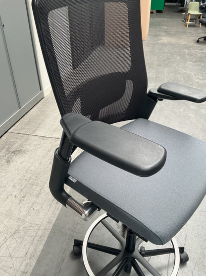 Ahrend 2020 Verta Baliestoel | Grijs