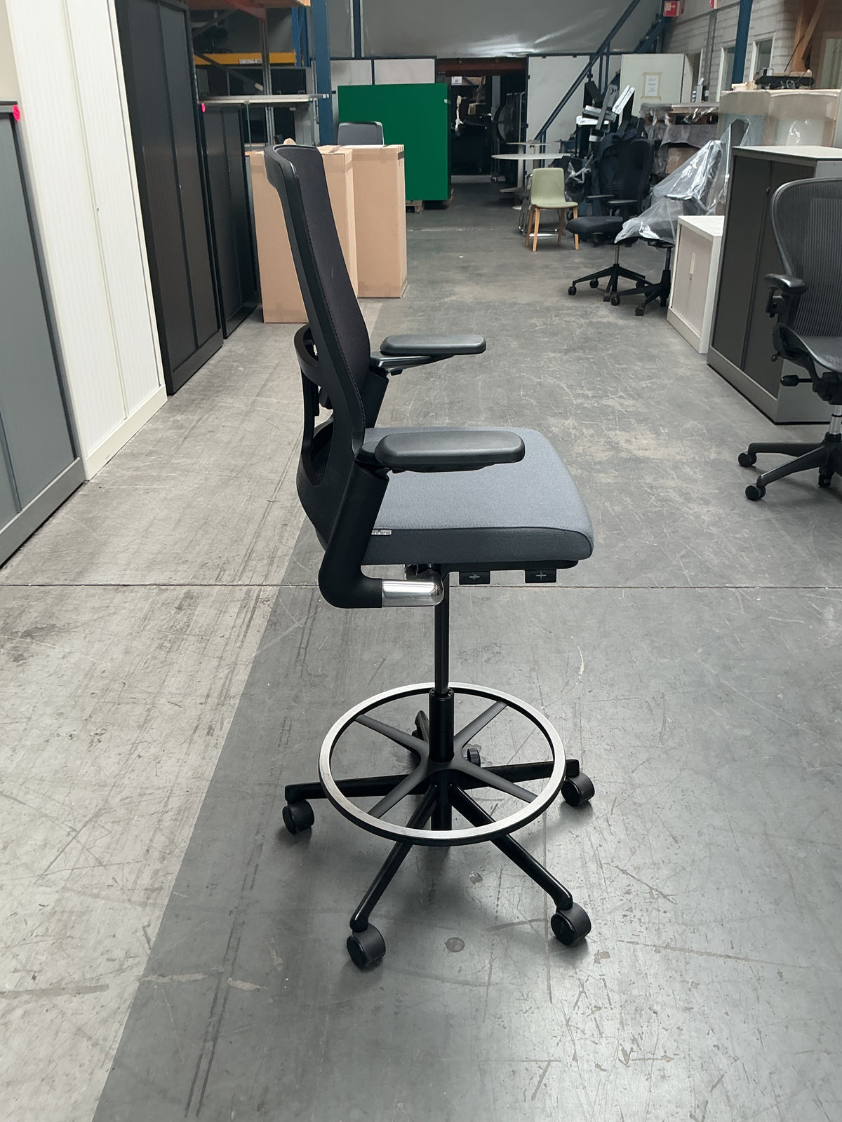 Ahrend 2020 Verta Baliestoel | Grijs