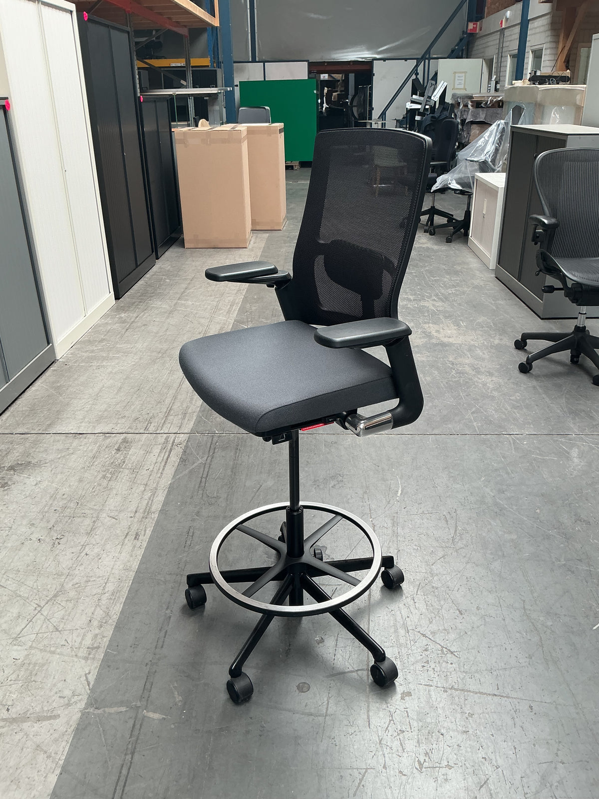 Ahrend 2020 Verta Baliestoel | Grijs
