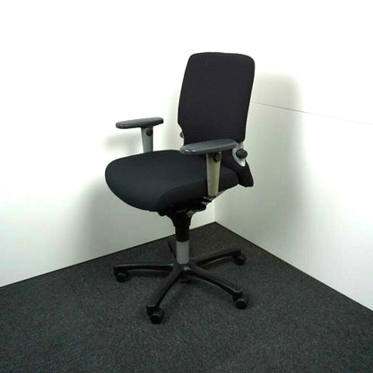 Haworth Comforto 77 Bureaustoel | Zwart | Nieuw gestoffeerd