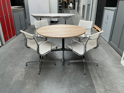 Vitra Set Vitra Segment Tafel + Vitra EA108 Vergaderstoelen