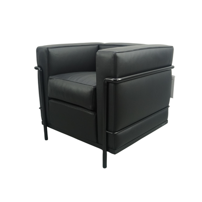 Cassina LC2 Fauteuil Grand Confort Petit Modèle | Zwart / Zwart