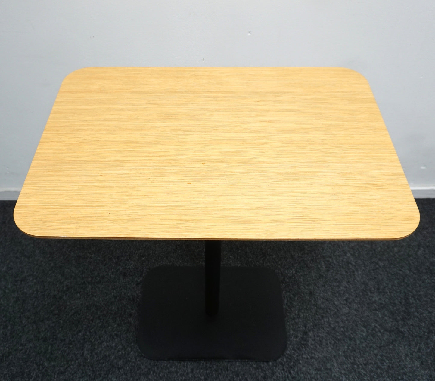 DeVorm MG3 Tafel | Side Table | Eiken / Zwart | 68 x 48 x 73 cm