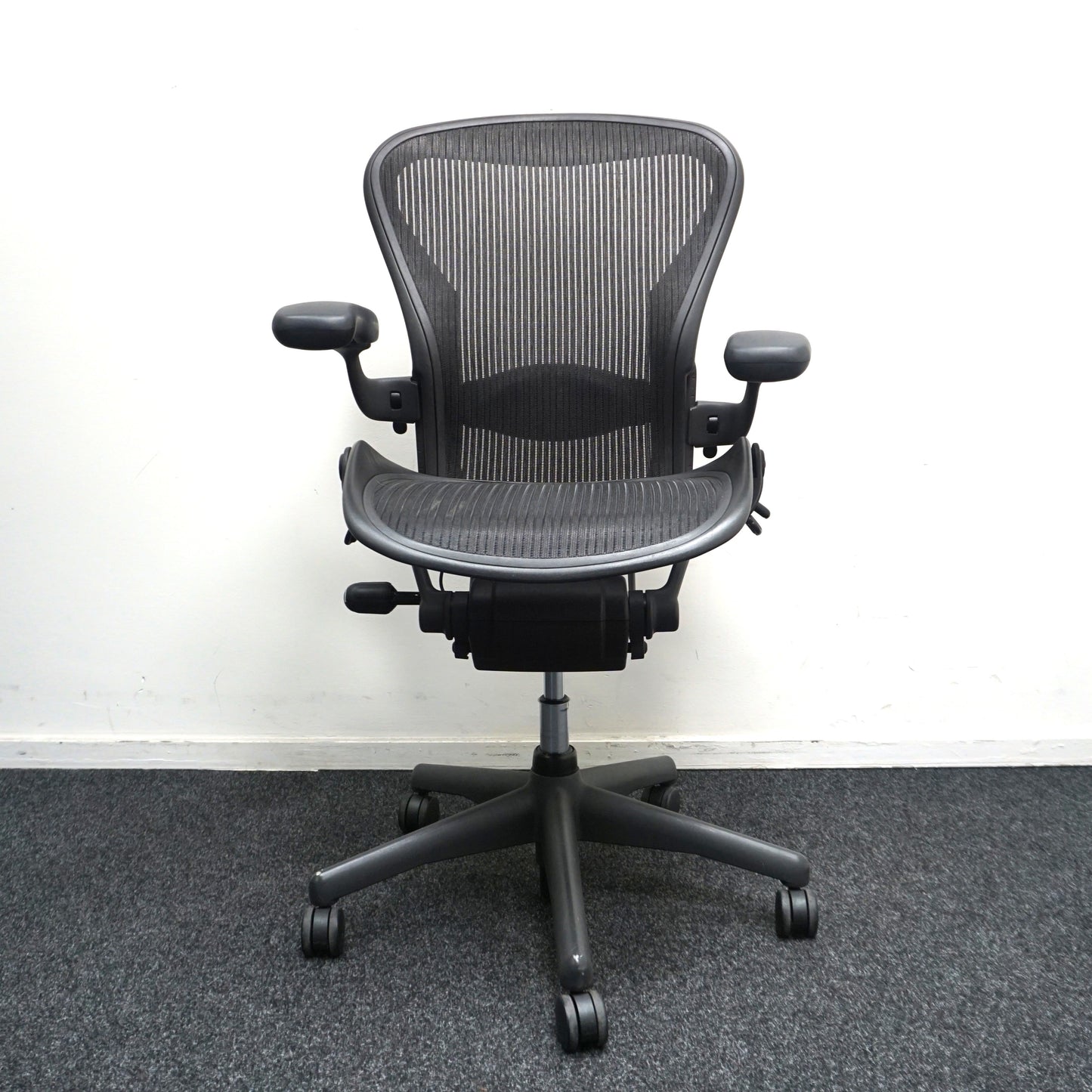 Herman Miller Aeron type B Bureaustoel | Ergonomisch | Antraciet