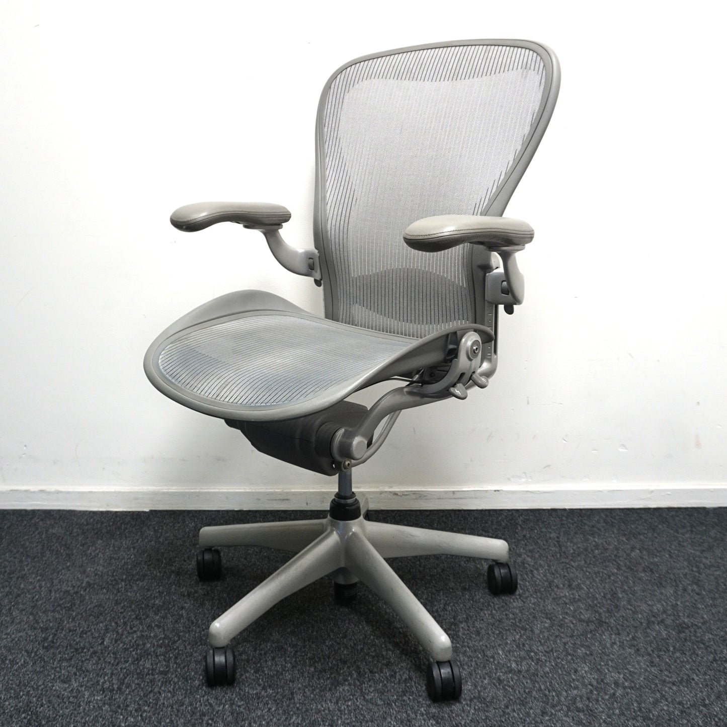 Herman Miller Aeron type C Bureaustoel | Ergonomisch | Titanium