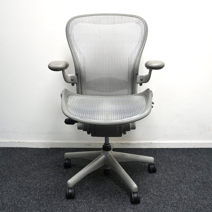 Herman Miller Aeron type C Bureaustoel | Ergonomisch | Titanium