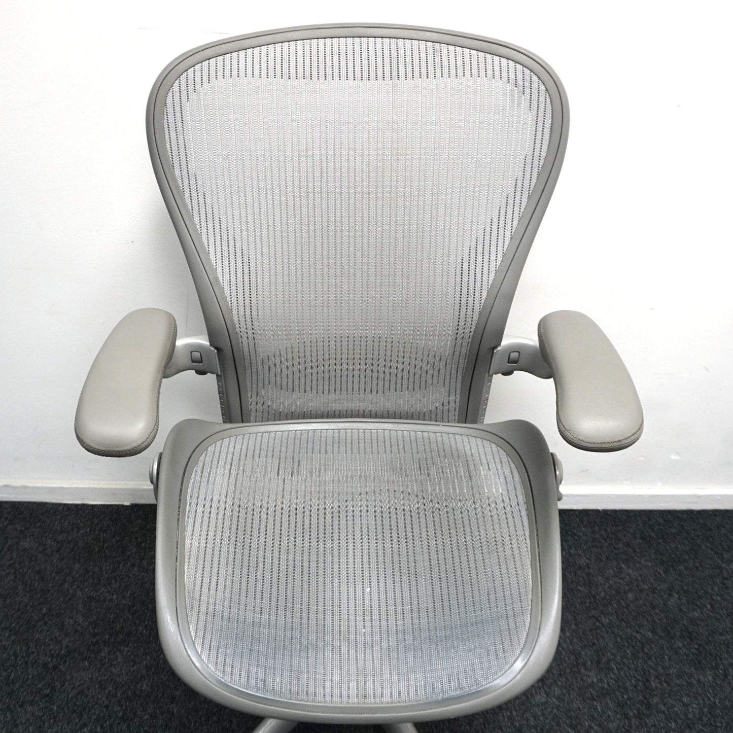 Herman Miller Aeron type C Bureaustoel | Ergonomisch | Titanium