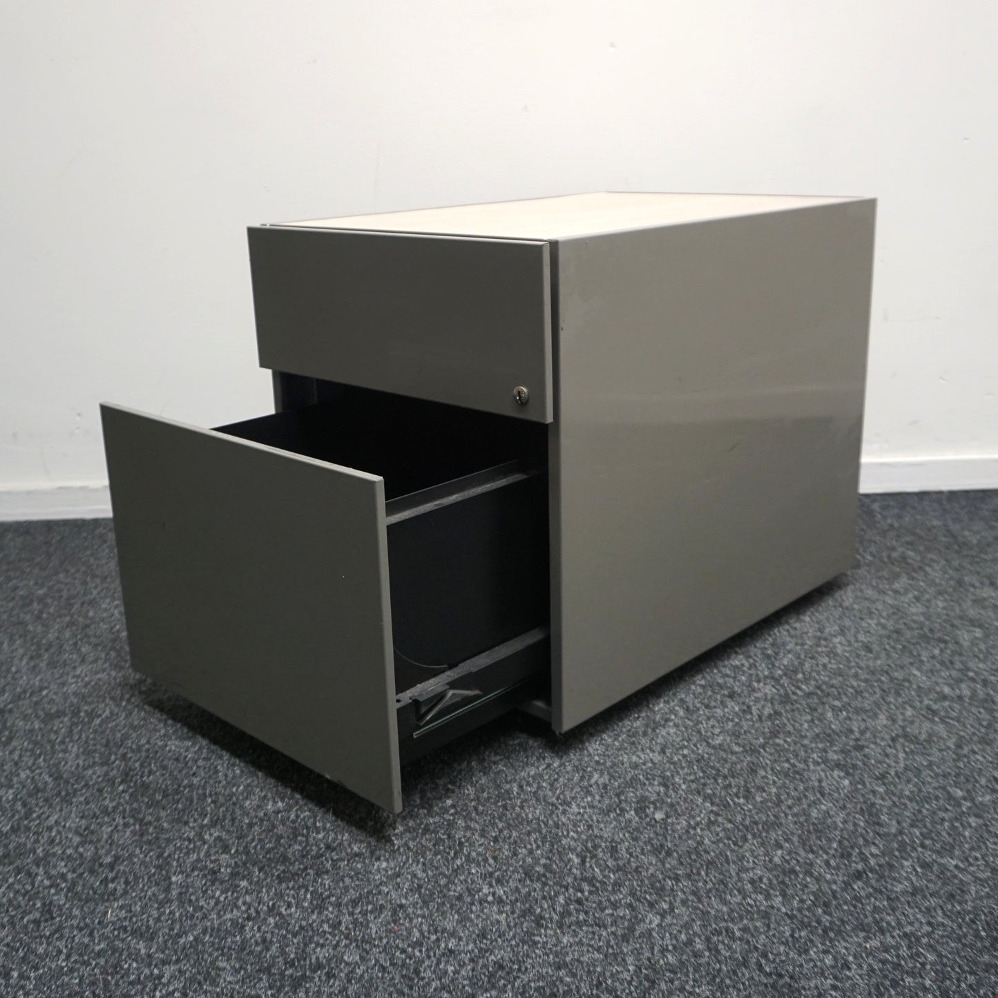 Gispen Ladeblok | 49 x 42 x 60 cm | 2- lades | Grijs | Licht Eiken Topblad