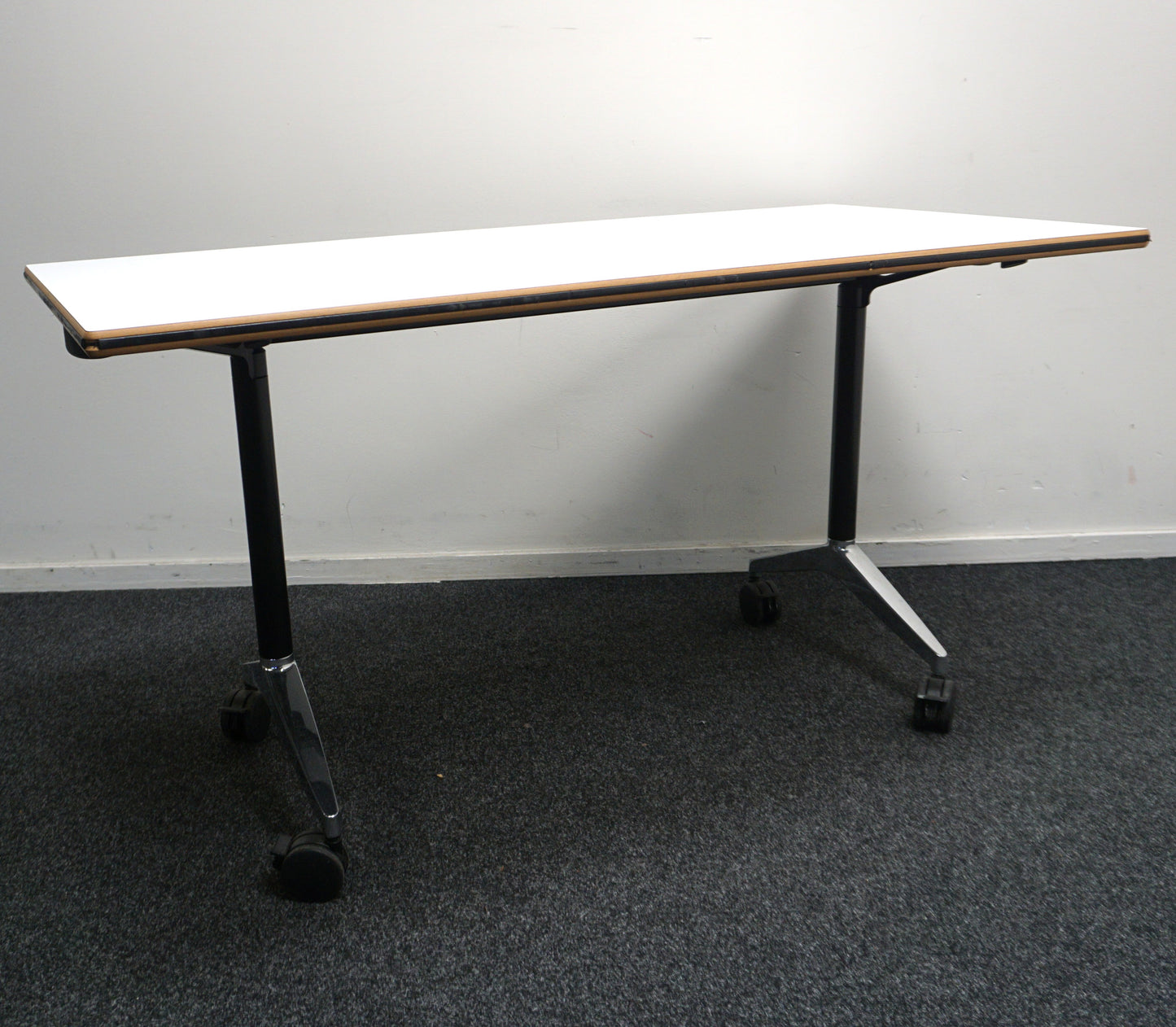 Wilkhahn Timetable Klaptafel | Verrijdbaar | 140 x 70 cm