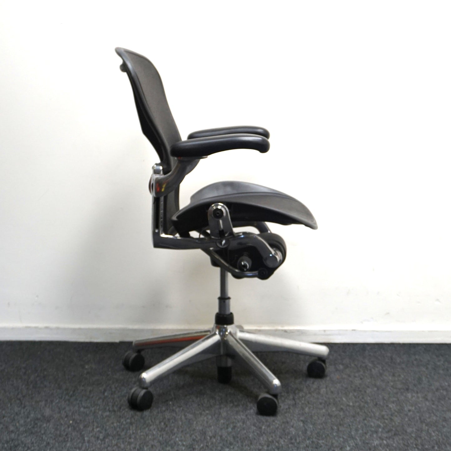 Herman Miller Aeron type B Bureaustoel | Ergonomisch | Antraciet / Chroom