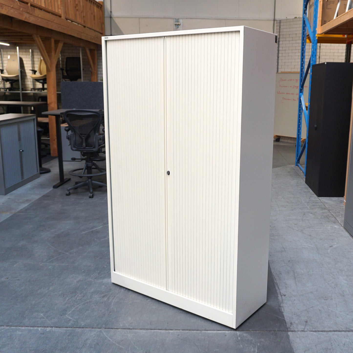 Ahrend Roldeurkast | Archiefkast | 195 x 120 x 45 cm | Wit | Metalen deuren