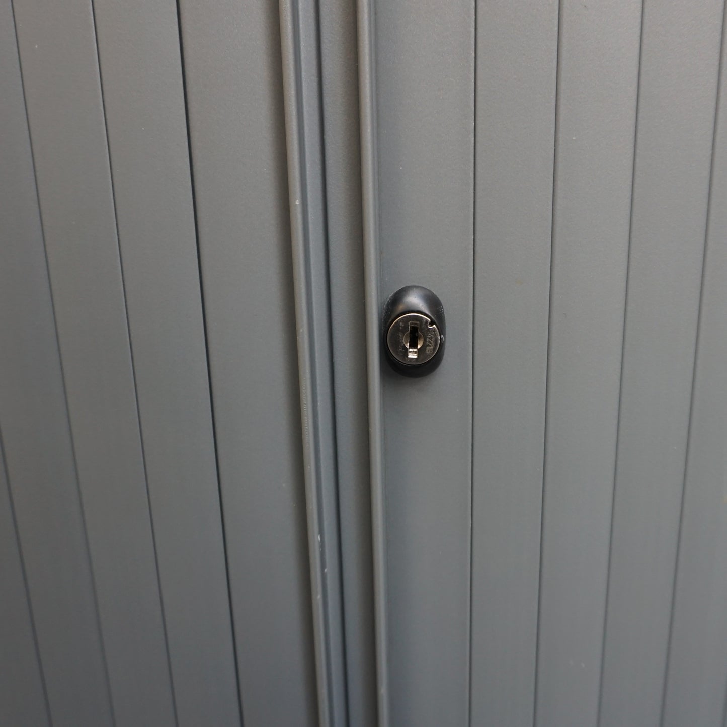 Ahrend Roldeurkast | Archiefkast | 195 x 120 x 45 cm | Grijs | Kunststof deuren
