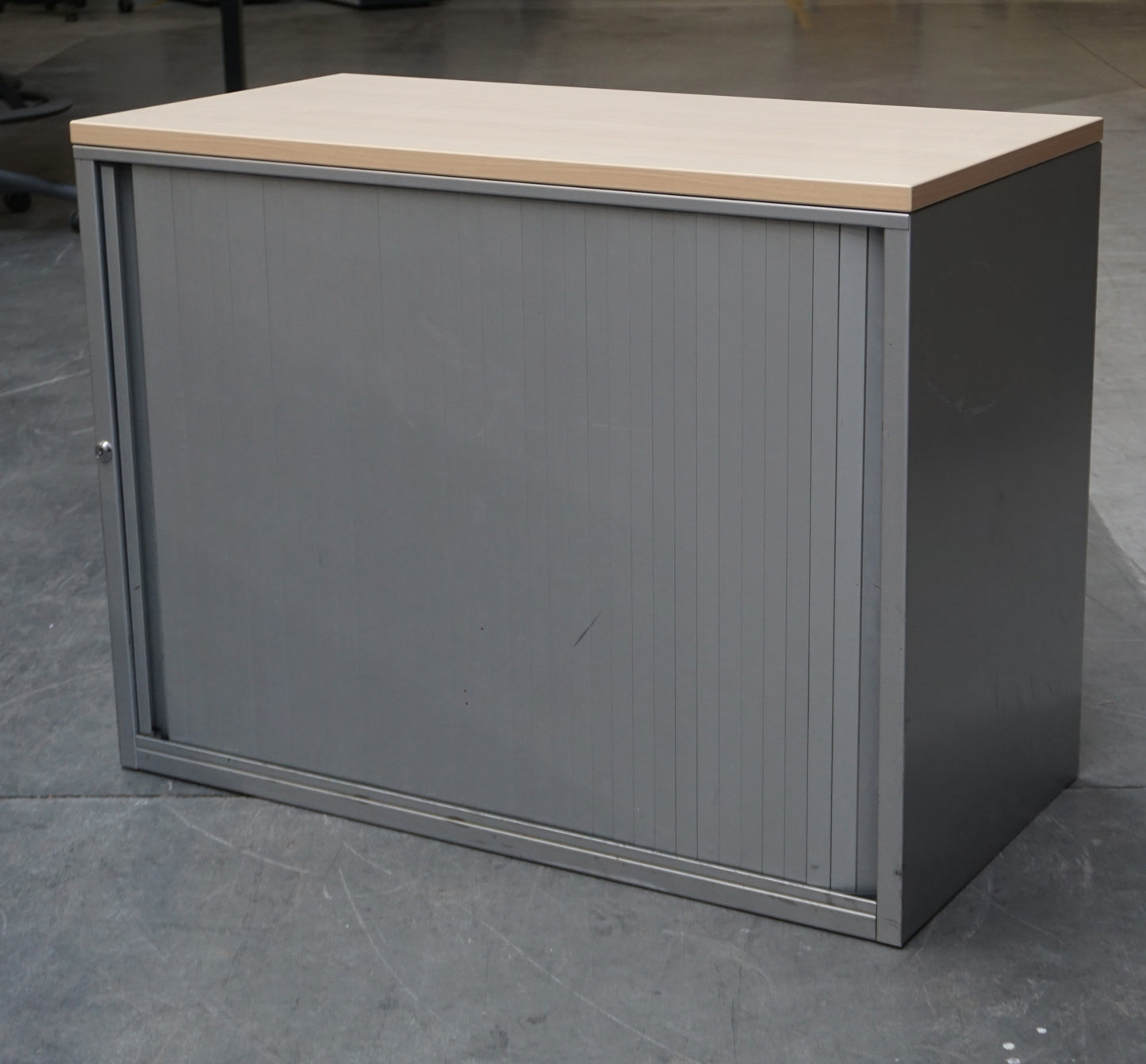 Roldeurkast | Archiefkast | 76 x 100 x 45 cm | Grijs
