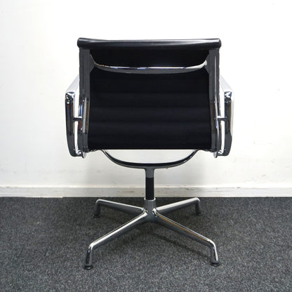Vitra Eames EA 108 Design Vergaderstoel | Zwart Leer | Chroom