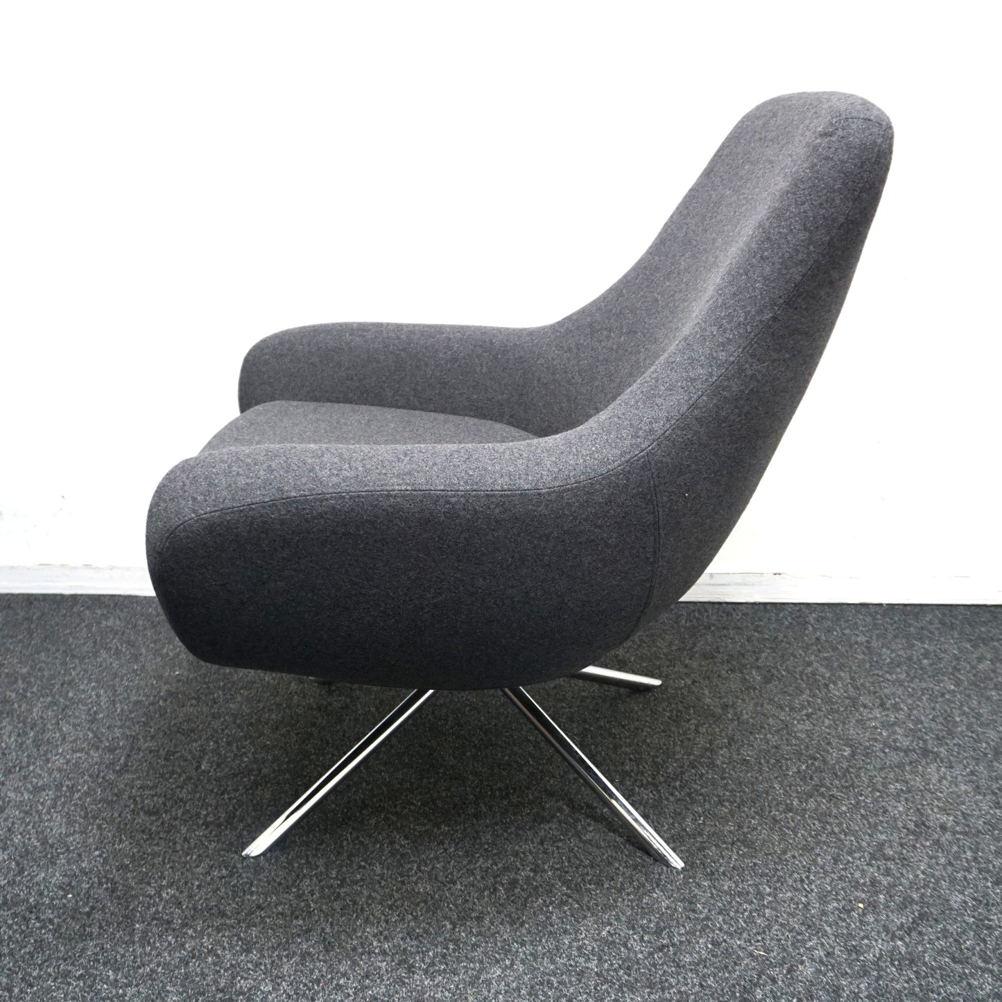 Softline Noomi Design Fauteuil | Donkergrijs