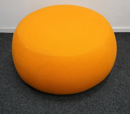 Arper Pix Design Poef | Oranje