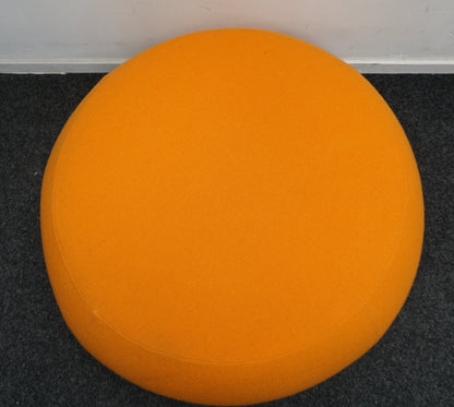 Arper Pix Design Poef | Oranje