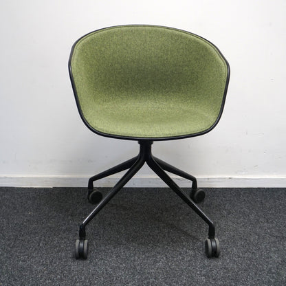 HAY About a Chair AAC24 Design Stoel | Groen / Zwart